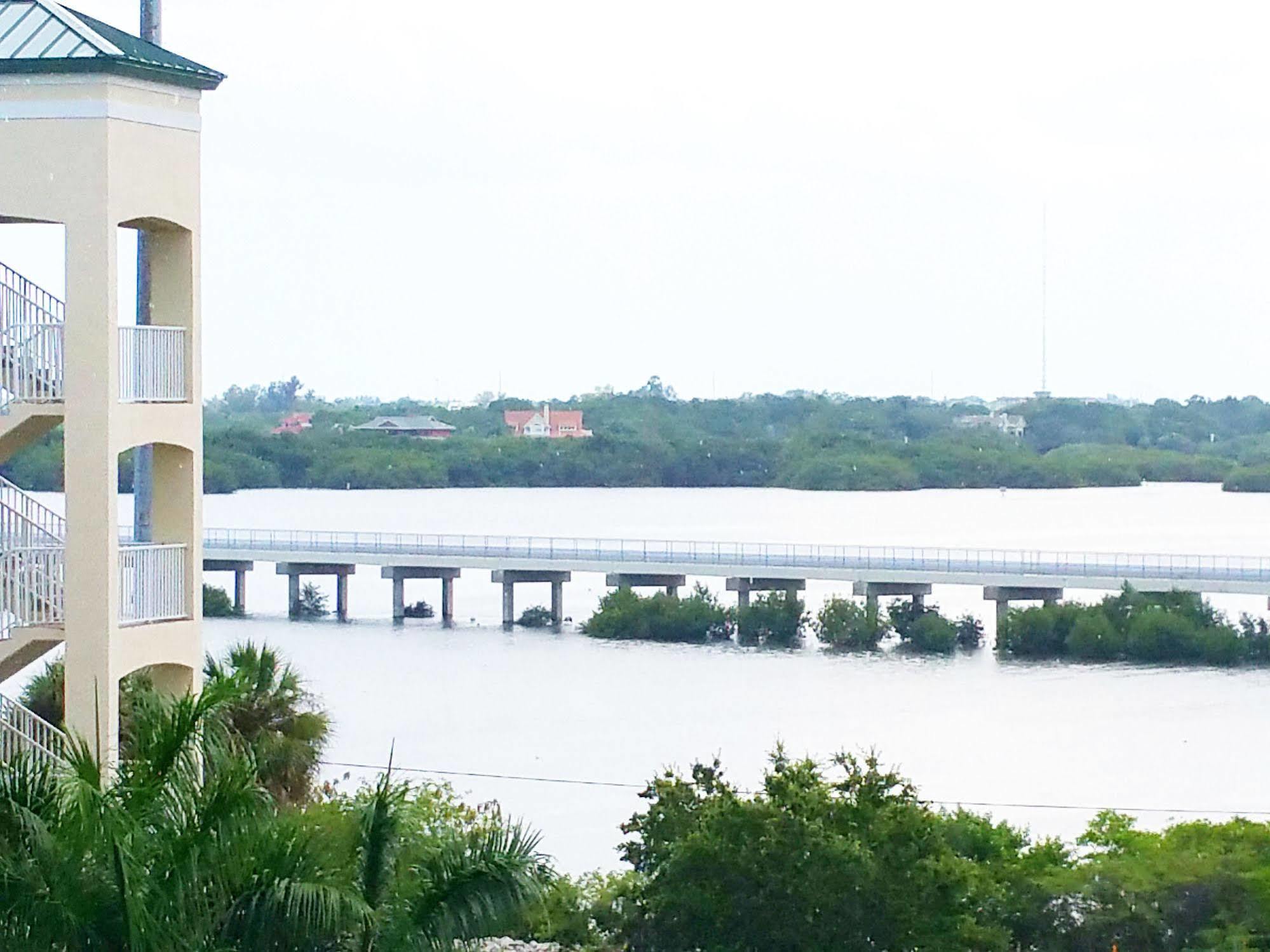 Boca Ciega Resort By Travel Resort Services Saint Petersburg Eksteriør billede